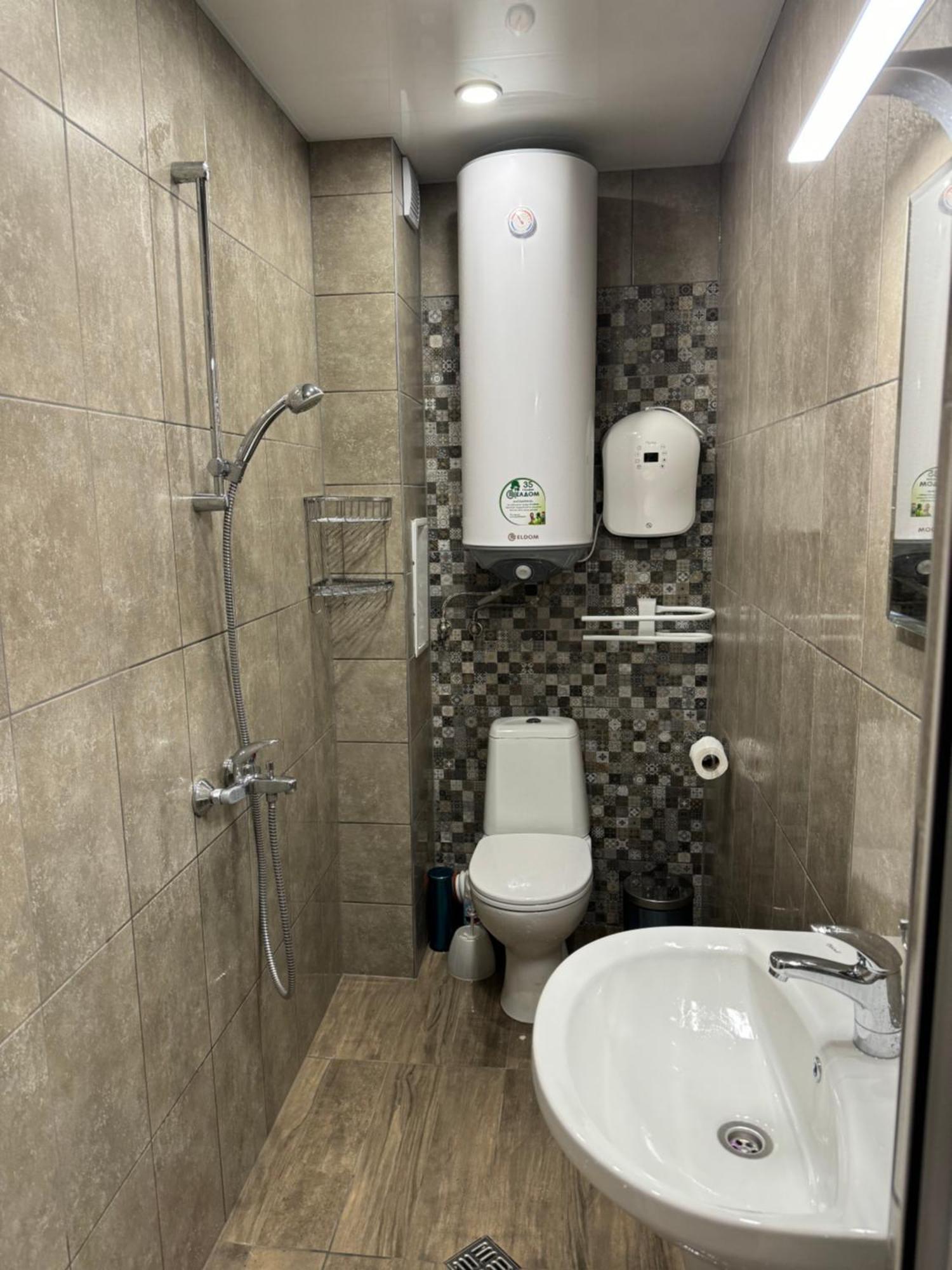 Διαμέρισμα 2-bedroom With Private Parking Fast Wifi 3-aircon 3-smarttvs Workdesk Youtube Premium And Netflix *
