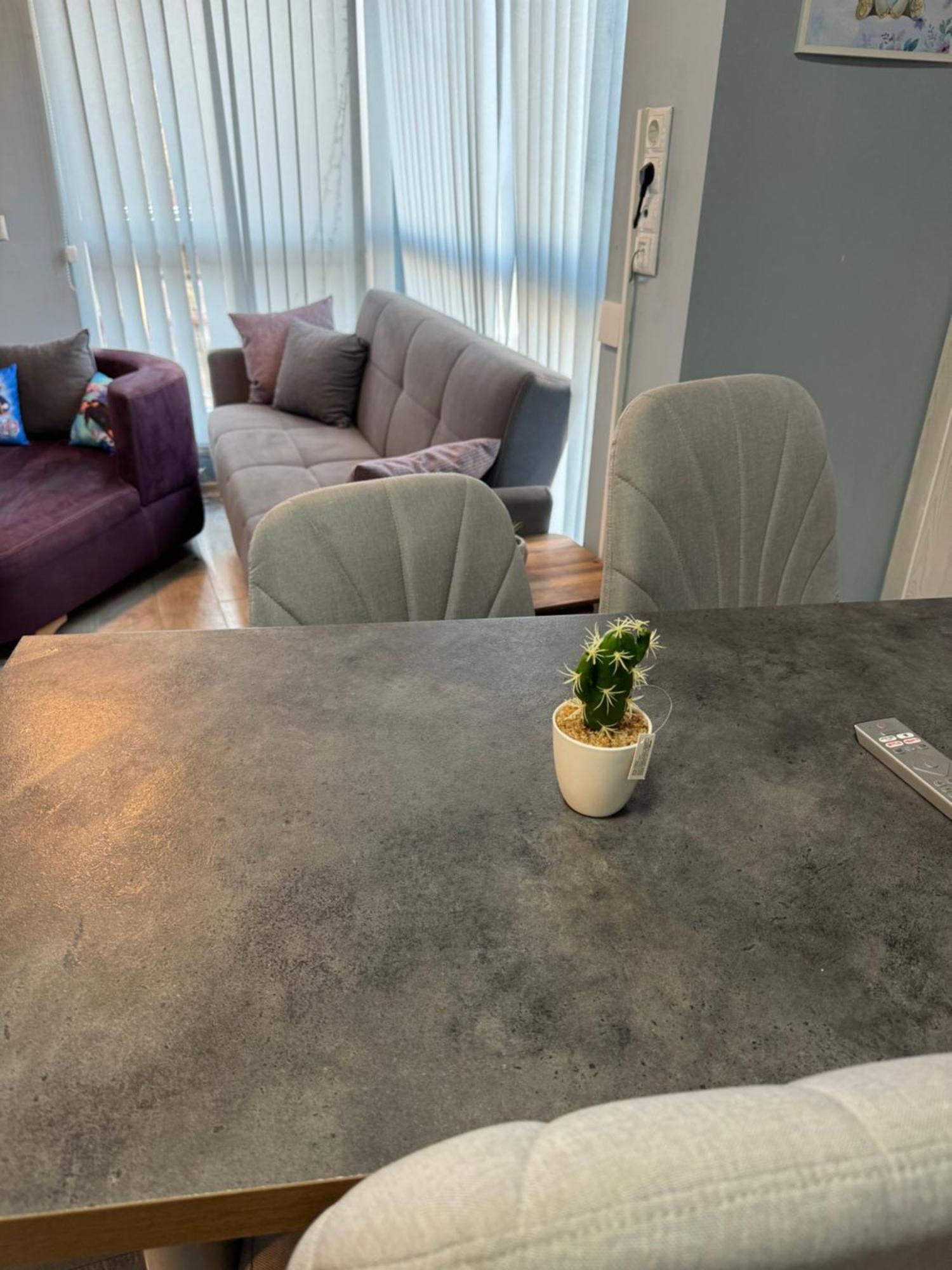 Διαμέρισμα 2-bedroom With Private Parking Fast Wifi 3-aircon 3-smarttvs Workdesk Youtube Premium And Netflix *