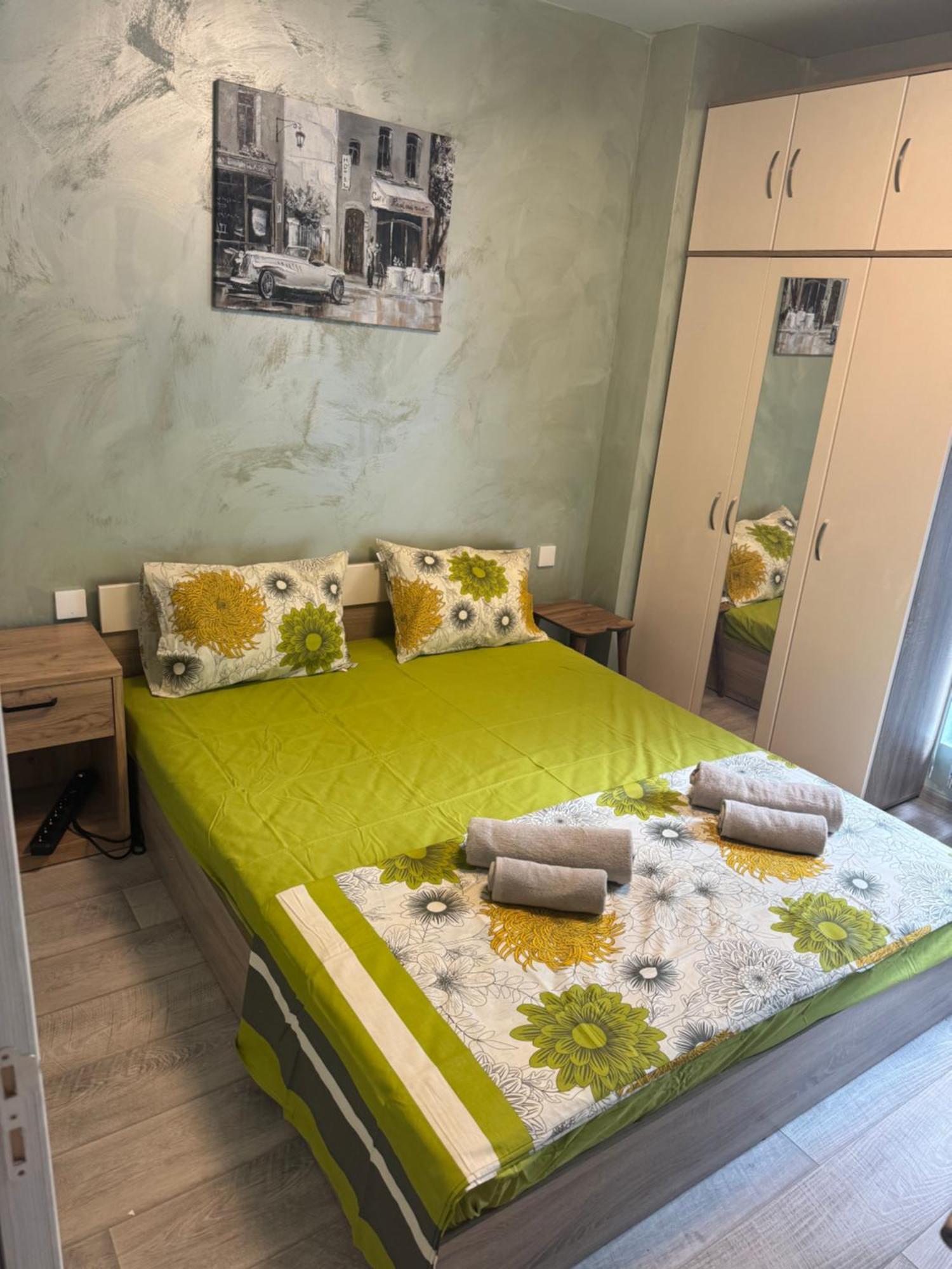 Διαμέρισμα 2-bedroom With Private Parking Fast Wifi 3-aircon 3-smarttvs Workdesk Youtube Premium And Netflix *